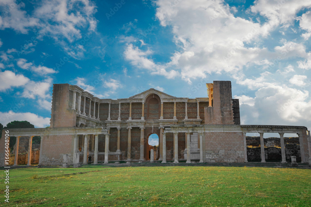 Fototapeta premium Sardis Ancient City and Temple of Artemis 