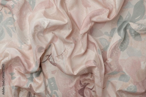 Wrinkled floral textile pat...