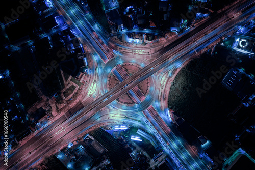 Expressway, Self-driving autonomous electric cars of the future with elements move along a busy traffic intersection. Artificial Intelligence, Car Scan, GPS Tracking, Smart Roads, IoT, highway