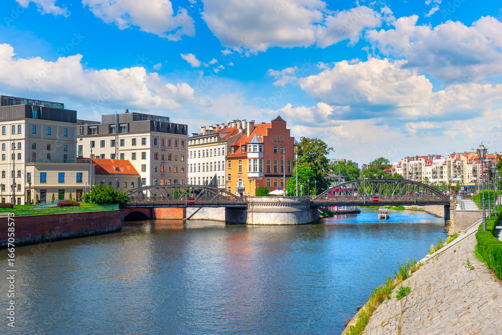 Fototapeta premium Mill bridge in Wroclaw