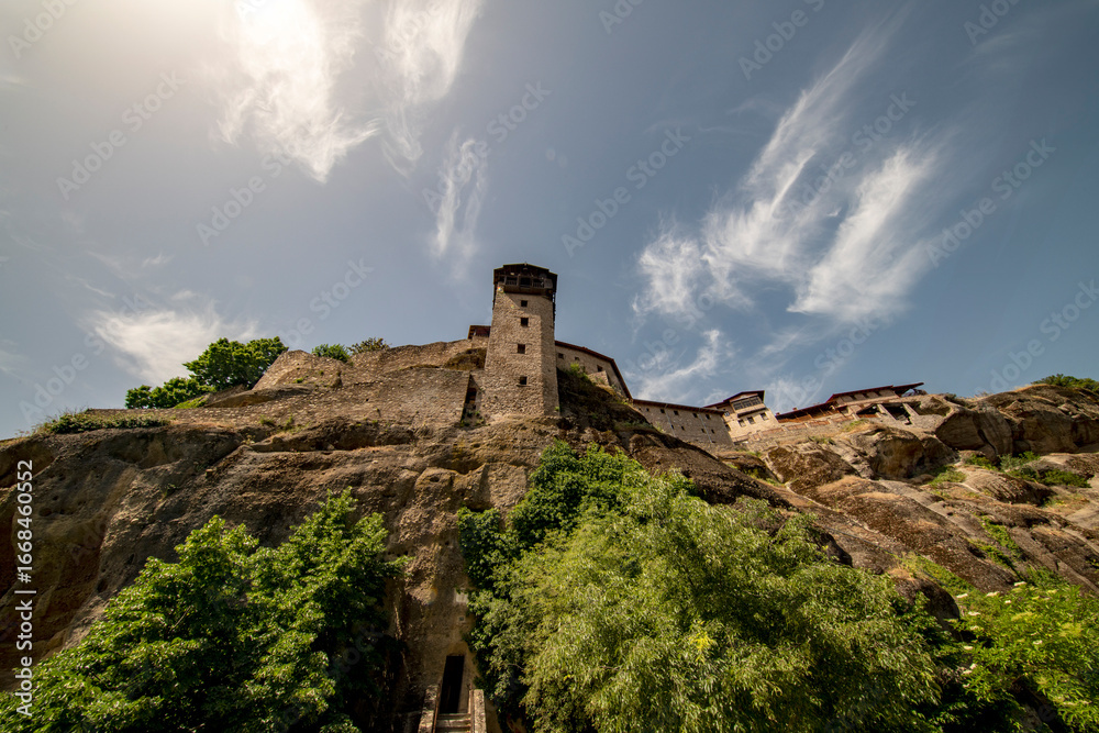 Obraz premium Meteora in Greece with monasteries and dramatic rock formations