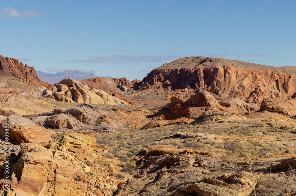 Fototapeta premium Scneic Winter Desert Landscape n the Valley of Fire State Park Nevada