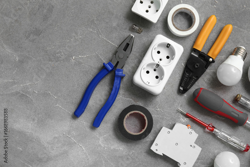 Set of electrician's tools,...