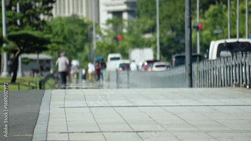 [Weather Phenomena] The Footage where the extreme heat causes the air to shimmer and distort the view. Tokyo during a heatwave.
