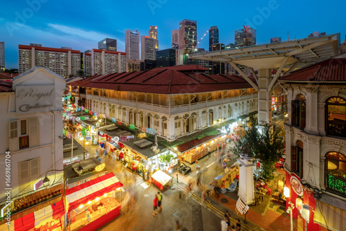 Chinatown in Singapore lights up during the Chinese New Year and Mid-Autumn Festival, creating a beautiful night scene in the city.