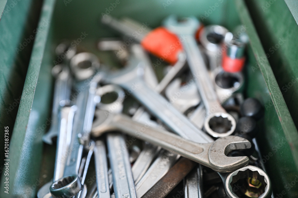 Fototapeta premium clé outils mécanicien