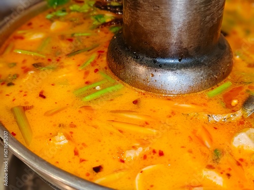 Sour and spicy in hot pot