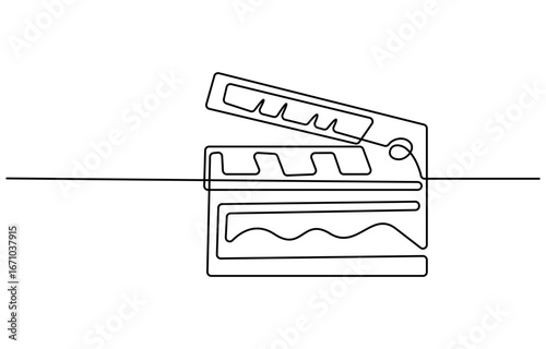 One continuous line drawing of clapper board. Action movie scene and retro video production concept in simple linear style. Outline editable stroke. Doodle vector illustration, One line drawing.