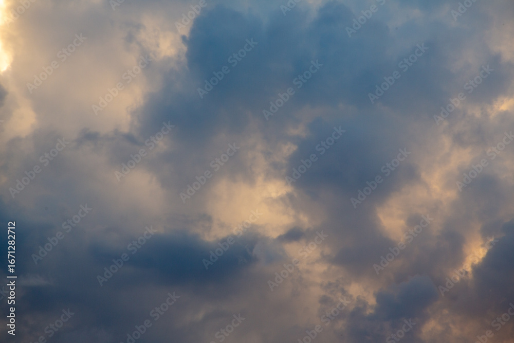Obraz premium 奄美の夕景。イメージ。夏雲