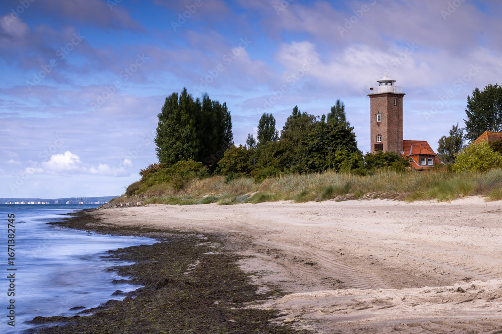 Fototapeta premium Leuchtturm von Pelzerhaken an der Ostsee