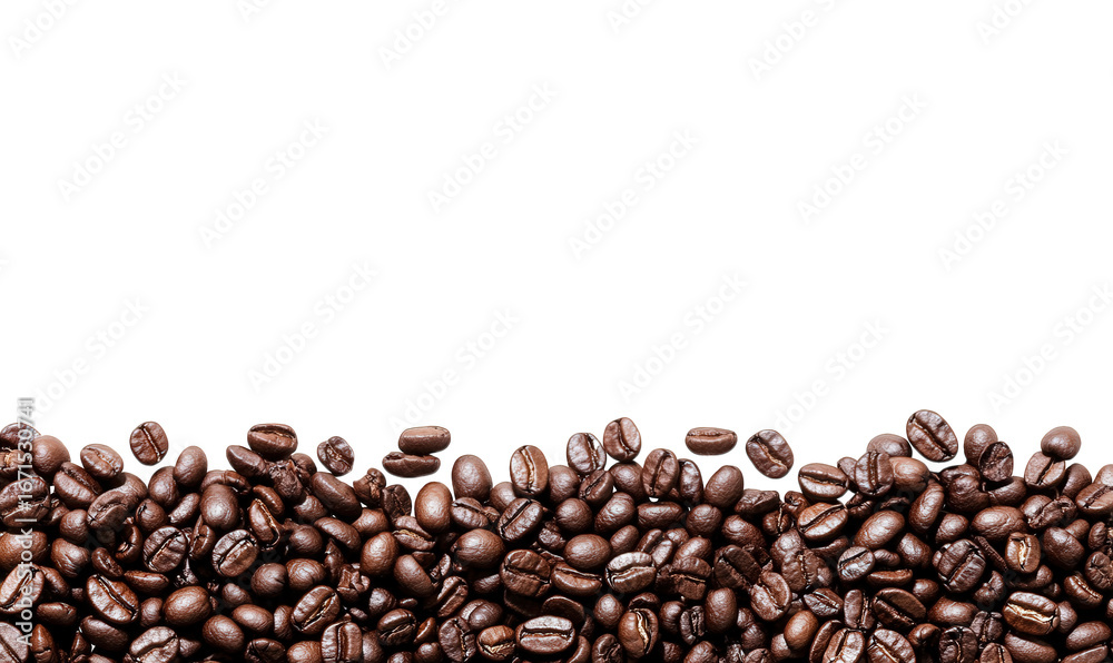 Obraz premium Roasted coffee beans border isolated on transparent background with copy space