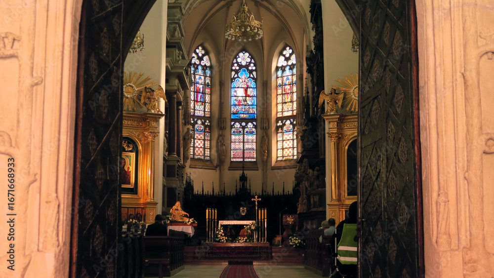Obraz premium Tarnów, Poland. The Cathedral Basilica of the Nativity of the Blessed Virgin Mary (Polish: Bazylika katedralna Narodzenia Najświętszej Maryi Panny w Tarnowie)