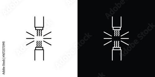Broken Wire Icon icon in editable stroke. EPS 10 vector illustration.