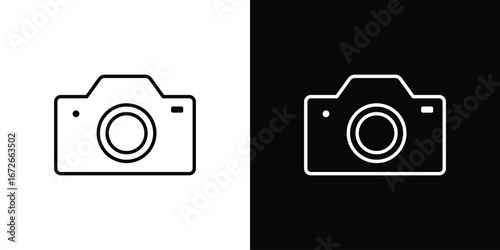 Retro camera icon Lineal Style Vector Illustration. Vector symbol pictogram