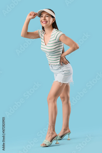 Stylish young woman in summ...