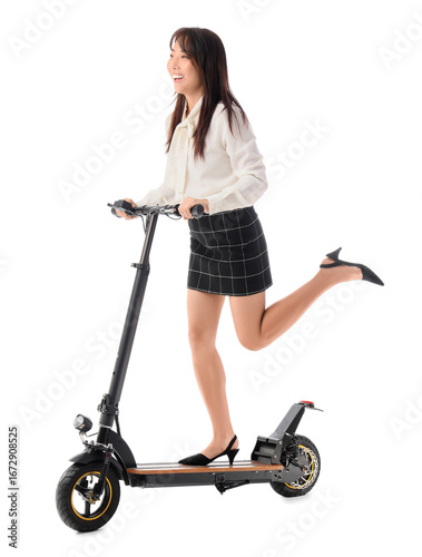 Young Asian businesswoman r...
