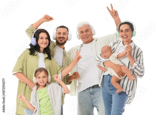 Portrait of big family in h...