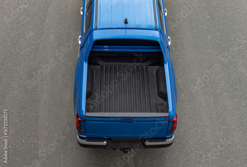 Loading platform of a large pick-up truck