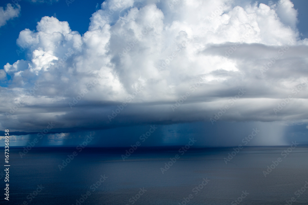 Obraz premium 奄美大島の夏空。