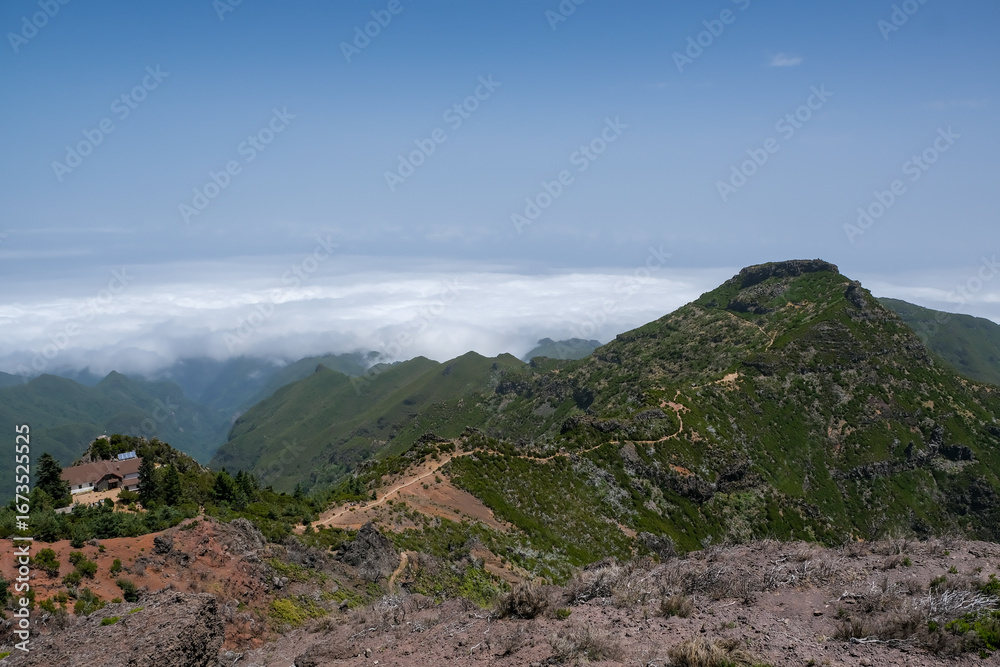 Obraz premium Hiking in the dramatic Mountains of Madeira, Portugal, Europe