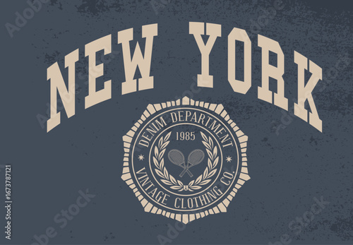 Vintage New York Logo: A retro emblem capturing the essence of the city, with the iconic text NEW YORK arching above a classic circular design incorporating tennis rackets and laurel leaves.