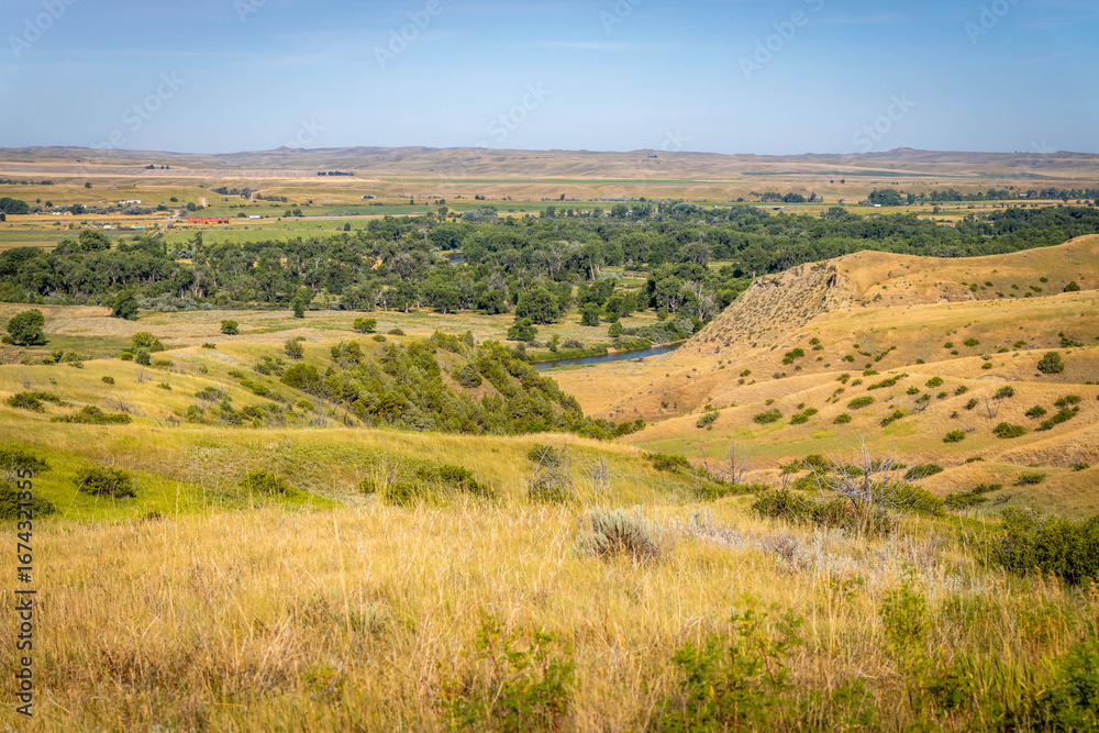 Fototapeta premium Scenic View of Little Bighorn Battlefield Historical Landmark