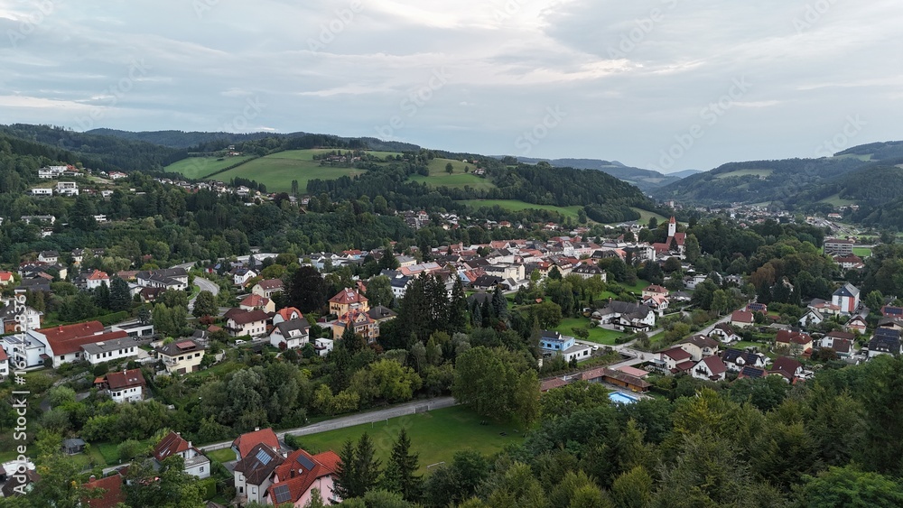 Fototapeta premium Aspang-Markt am Wechsel, Niederösterreich, Luftaufnahme