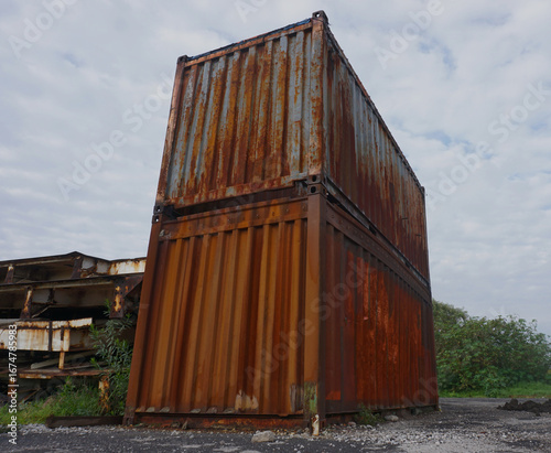 Contenedores oxidados