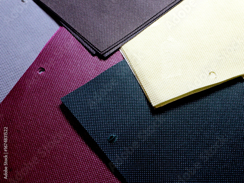 Spunbond is a fabric often used as a substitute for plastic and paper in shopping bags, goodie bags, and souvenirs. This fabric is chosen for its environmentally friendly and recyclable properties.