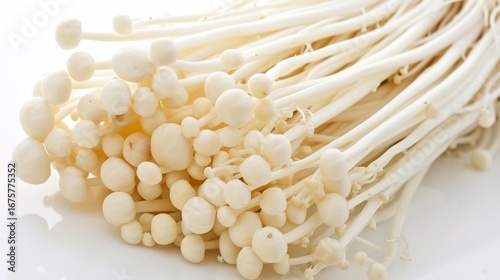 Needle Mushroom: Slender White Fungi with Tender Texture, Ideal for Stir-Fries, Soups & Hot Pots – Fresh/Edible Mushroom for Home Cooking & Restaurant Dishes