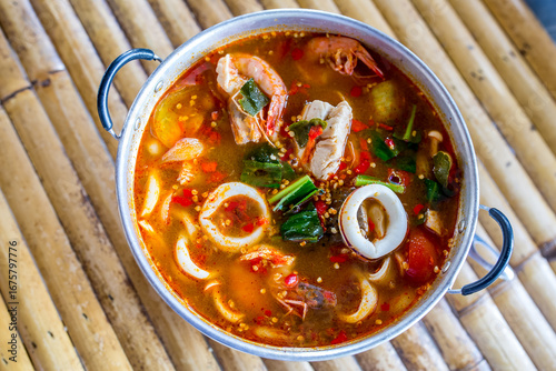 Wallpaper Mural thai noodle soup with shrimp Torontodigital.ca