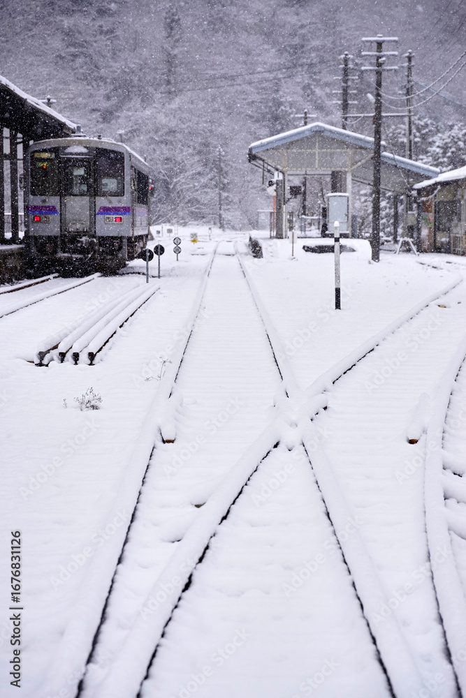 Fototapeta premium 秘境芸備線備後落合駅