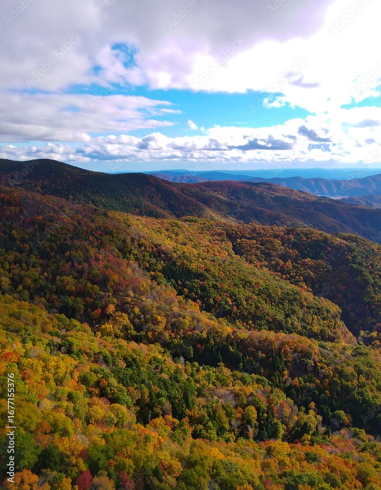 Obraz premium Autumn mountain range
