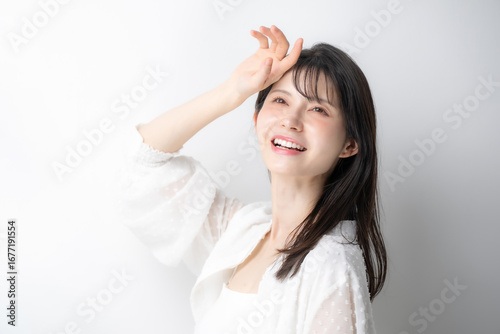 女性　ビューティー　スキンケア