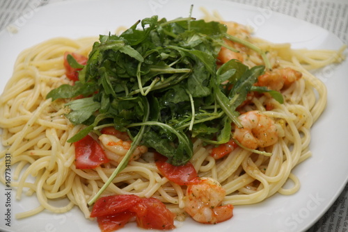 pasta with shrimps, tomatoes and ricola