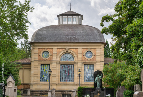 Aussegnungshalle auf dem Hauptfriedhof in Würzburg