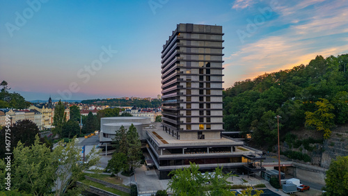 Cuadro en lienzo Hotel Thermal in Karlovy Vary, Czech republic