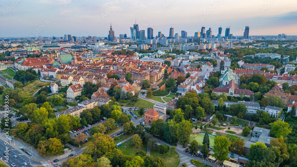 Fototapeta premium Sunset panorama of Warsaw in Poland