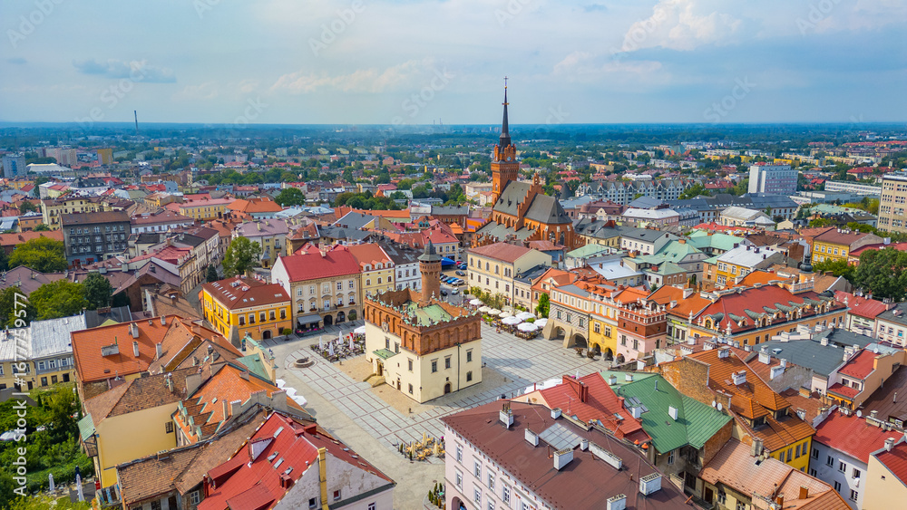 Obraz premium Panorama view of Polish town Tarnow during a sunny day
