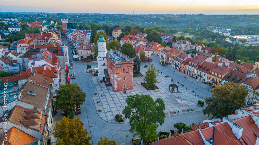 Fototapeta premium Sunset panorama view of the rynek square in Sandomierz, Poland