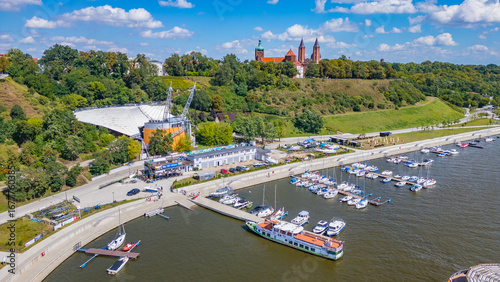 Cuadro en lienzo Panorama view of marina in Plock, Poland