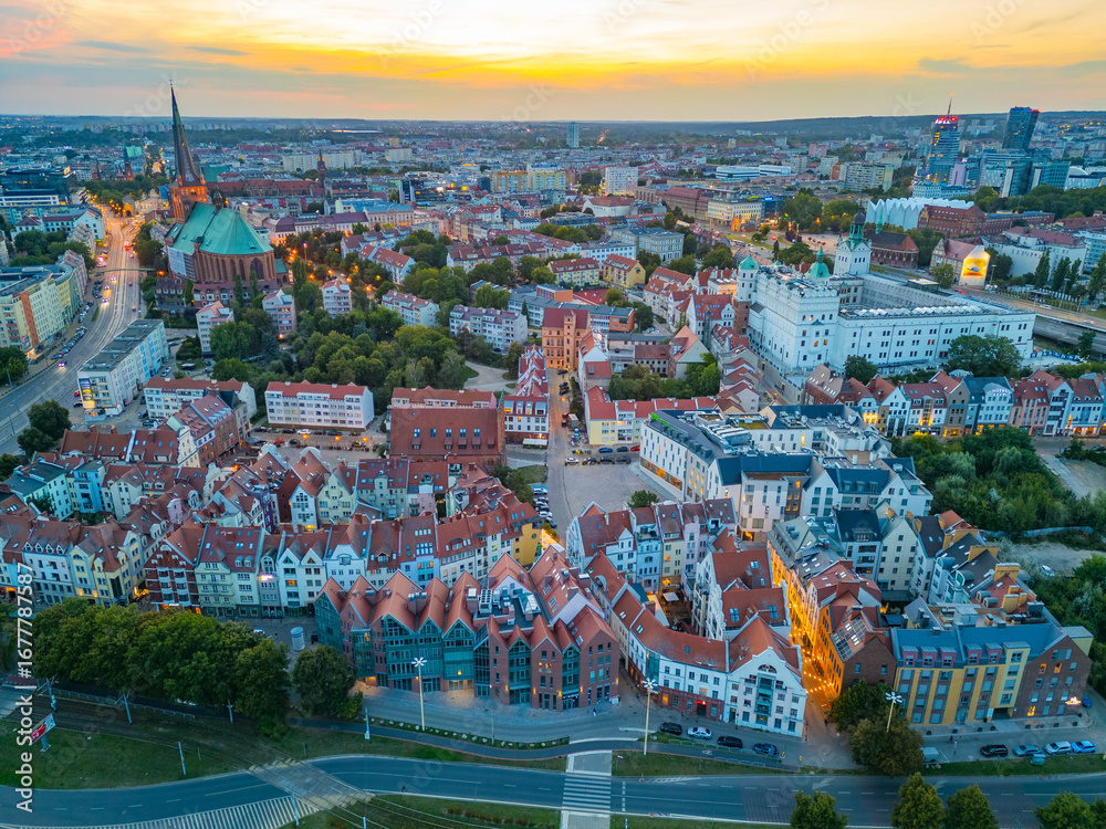 Fototapeta premium Sunset panorama of the old town in Szczecin, Poland