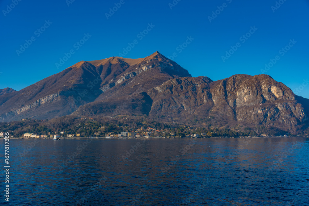 Naklejka premium Panorama view of Lago di Como in Italy