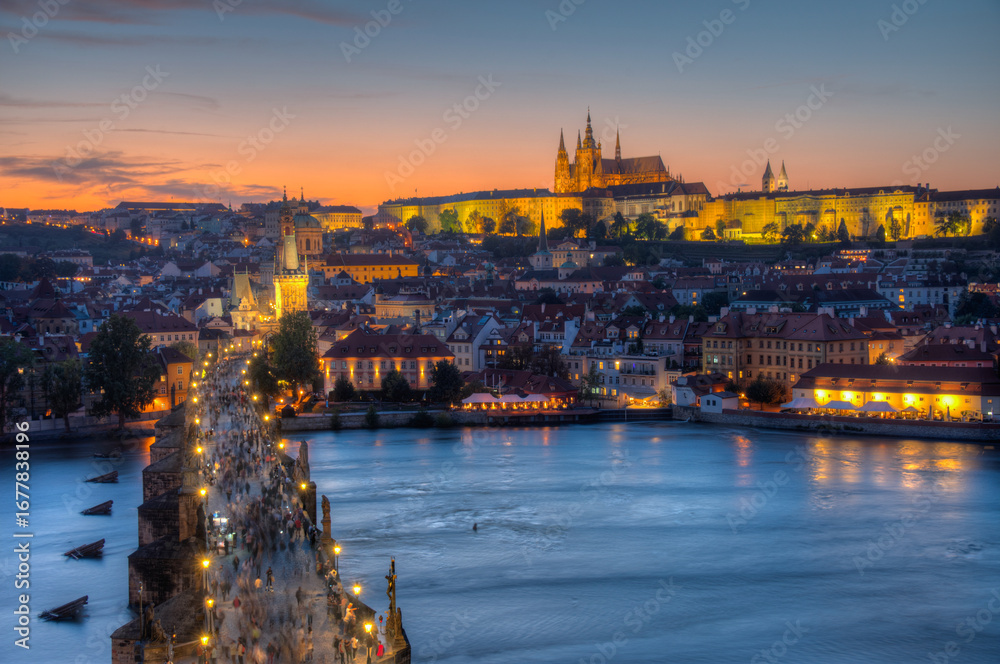 Fototapeta premium Sunset view of the Prague castle and vltava river in Prague, Cze