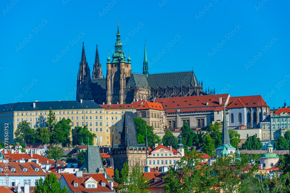 Obraz premium Panorama of Prague dominated by the Prague castle, Czech republi