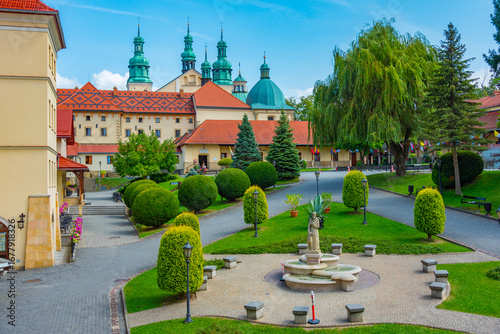 Tableau sur toile Kalwaria Zebrzydowska monastery in Poland during a sunny day