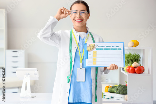 Female nutritionist with me...