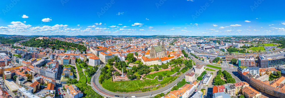 Obraz premium Saint Peter and Paul cathedral and skyline of Brno, Czech republ