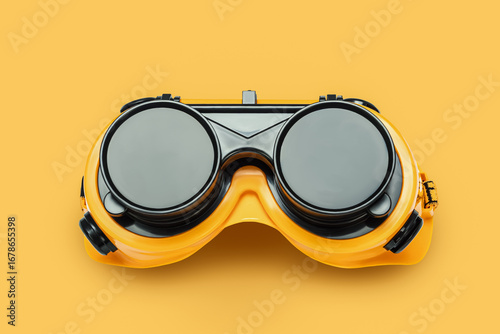 Safety goggles for construction protection