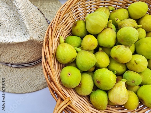 fruit food fig